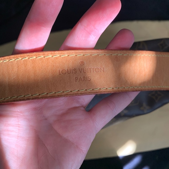 Louis Vuitton Sully MM handbag - Picture 2 of 5